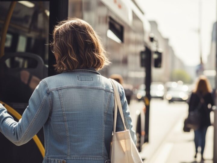 Dni Transportu Publicznego 2025 w Warszawie: Zabytkowe autobusy i mnóstwo atrakcji czekają!