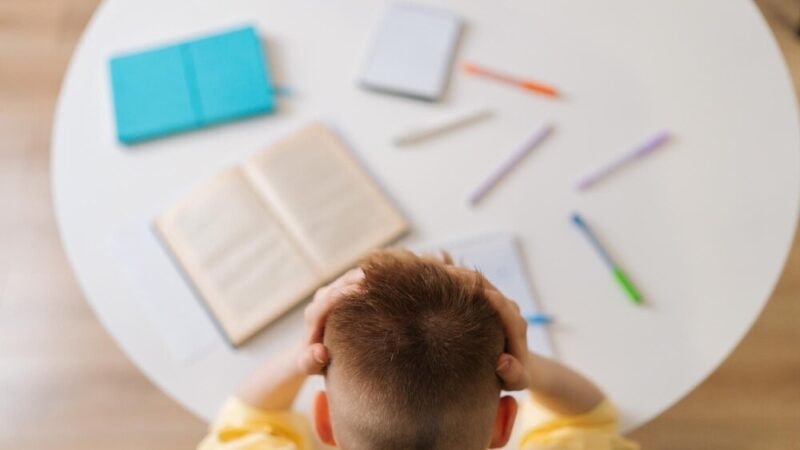 Edukacyjna rewolucja: Uczniowie tylko z 25% nieobecności, a rodzice z grzywnami do 50 tys. zł!