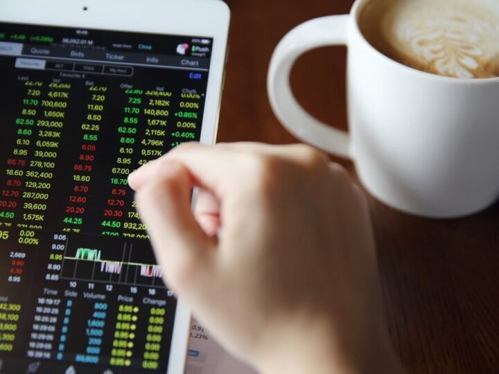 Fitch ostrzega: Polska na krawędzi finansowego kryzysu!
