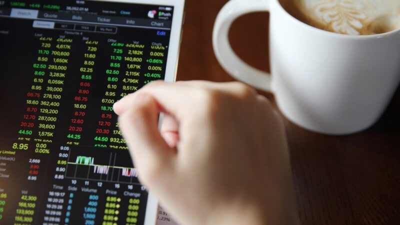 Fitch ostrzega: Polska na krawędzi finansowego kryzysu!