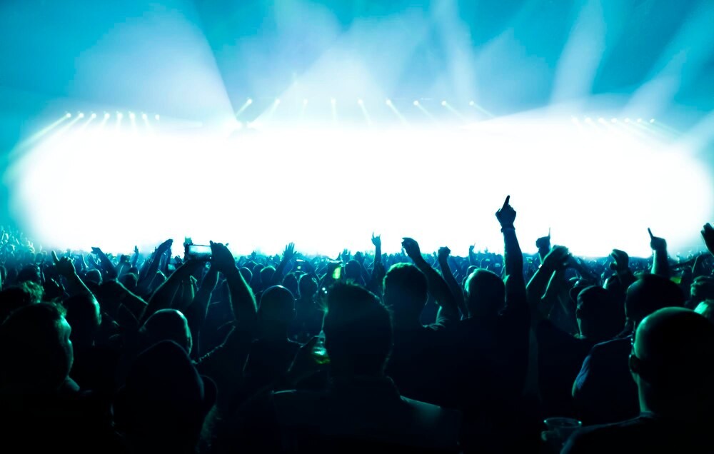Lust For Youth znów w Warszawie: Zarezerwuj bilety na niezapomniany koncert!