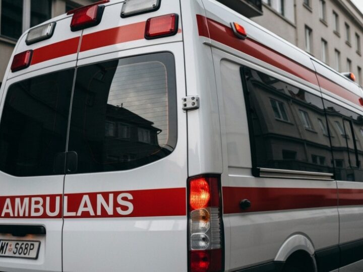 Strażnicy miejscy w akcji: Ekspresowe ratowanie życia nastolatka na warszawskich ulicach