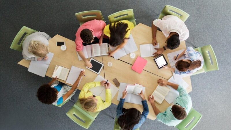 35 lat LXIII LO: Święto tradycji i przyszłości w sercu Ursynowa