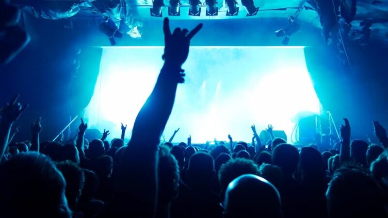 Artur Gotz zaprasza na koncert „Mężczyzna prawie idealny” – 17 października 2025 w Warszawie!