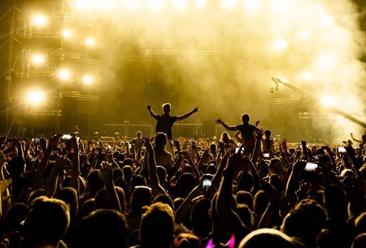 Festiwal Nowe Oświecenie: Kultura, Muzyka i Debaty Ożywiają Ursynów!