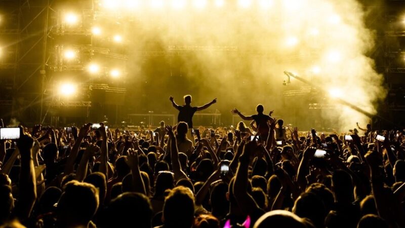Festiwal Nowe Oświecenie: Kultura, Muzyka i Debaty Ożywiają Ursynów!