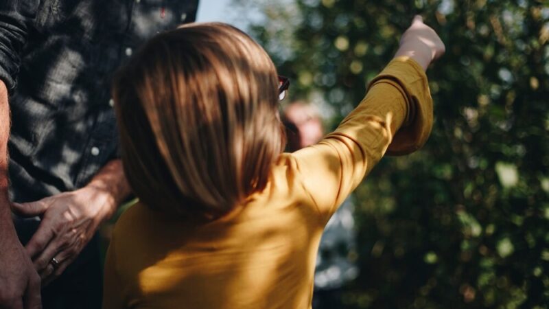 Jak wspierać dzieci w trudnych sytuacjach rodzinnych?