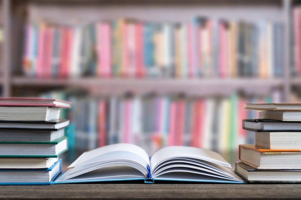 Jesienne Cuda: Międzypokoleniowe Warsztaty Ceramiki w Bibliotece