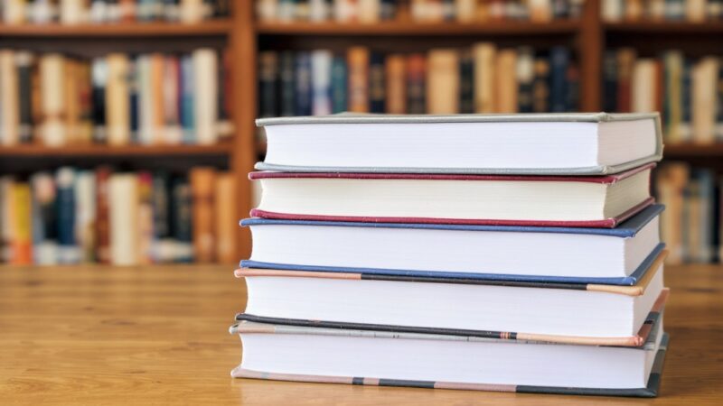 Jesienne Cuda w Bibliotece: Twórz Świece i Kalendarze z Nami!