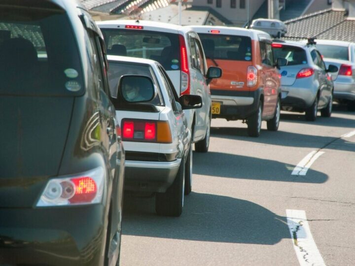 Utrudnienia na stacji Metra Kabaty: Zmiany w dostępie do peronów!