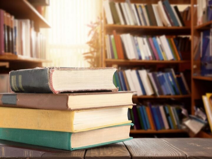 Rysunkowe warsztaty w Bibliotece na Koszykowej: Odkryj architekturę i lokalną tożsamość!