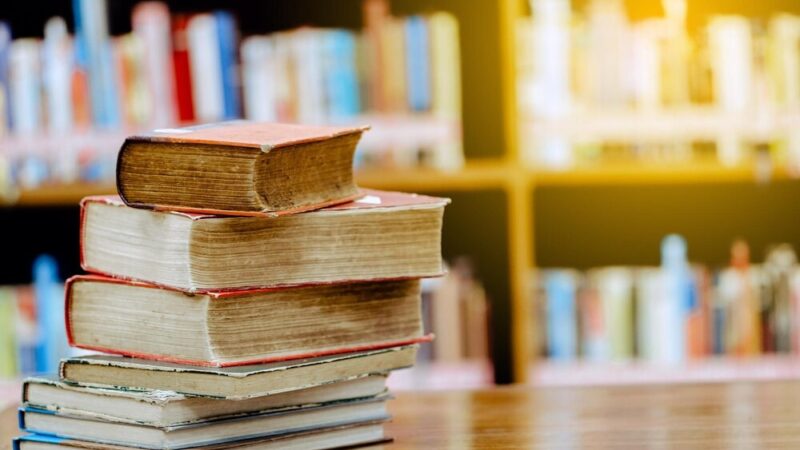 Szydełkowe szaleństwo w bibliotece: dołącz do naszej kreatywnej społeczności!
