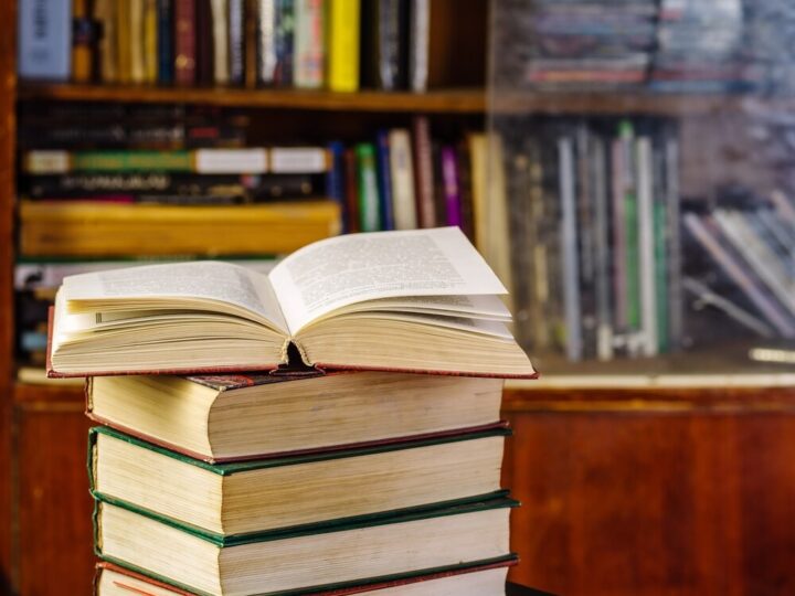 Twórcze echa jesieni: warsztaty artystyczne dla młodych w bibliotece