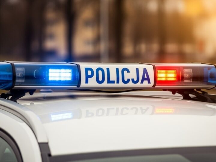 Mundurowi w akcji: Uczniowie odkrywają tajniki pracy policji w Piasecznie