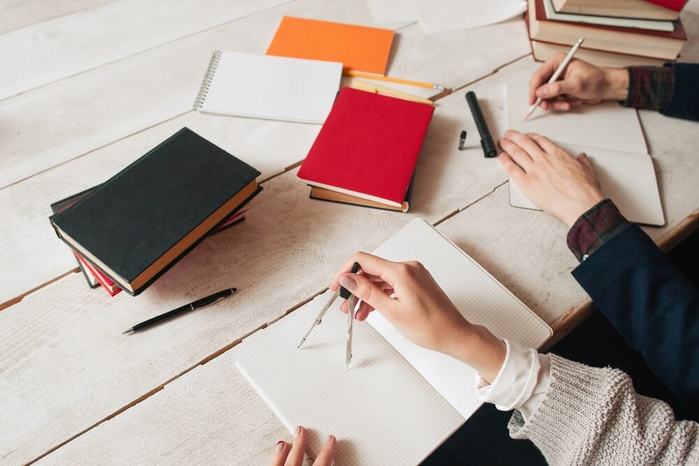 Żoliborz Świętuje Edukację: Uczniowie i Nauczyciele w Roli Głównej!