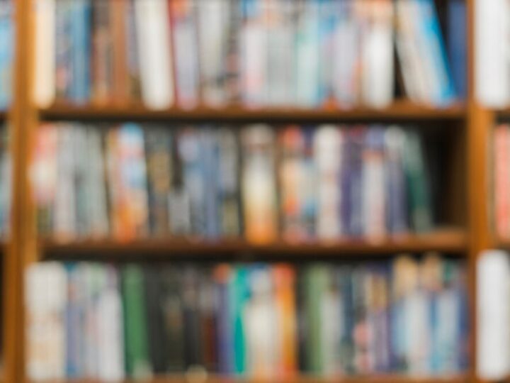 Wojciech Widłak oczarowuje najmłodszych w bibliotece na Mokotowie!