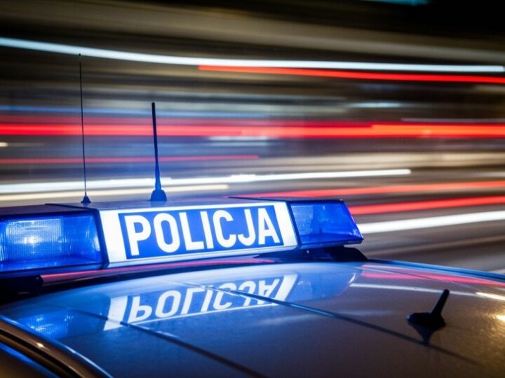 Zatrzymany na strychu: policja wpadła na trop ukrywającego się przestępcy