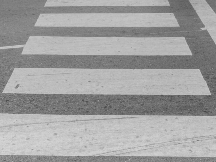 Bezpieczne ulice Warszawy: Policja na tropie wykroczeń drogowych