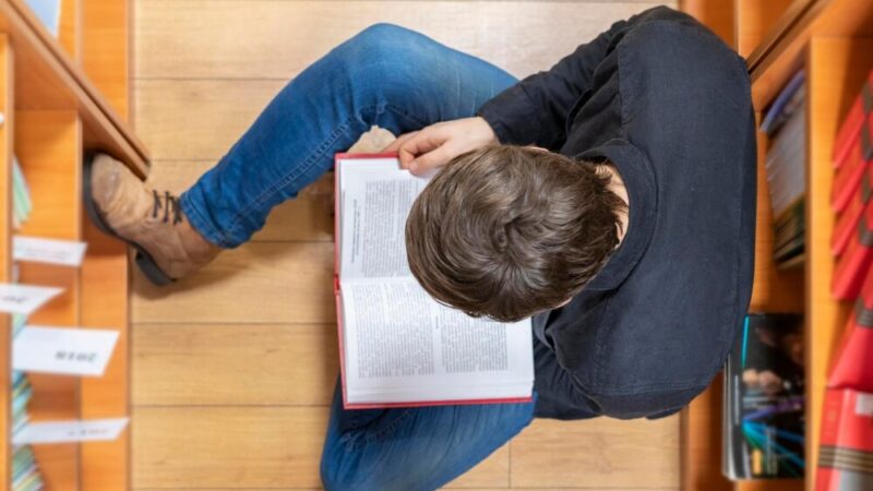 Biblioteka dla wszystkich: Jak stworzyć przestrzeń przyjazną dzieciom w spektrum autyzmu?