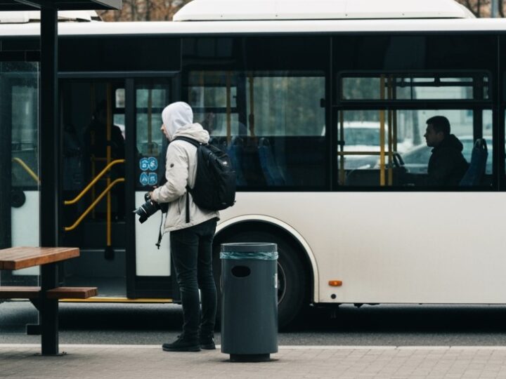 Czujka bezpieczeństwa w autobusach: nowa inicjatywa w Warszawie