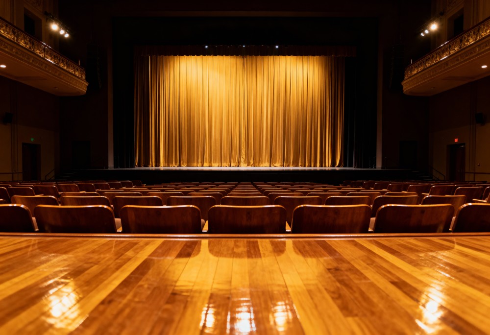 Młodzieżowy Festiwal Teatralny w Wawrze – wejdź w świat sztuki!