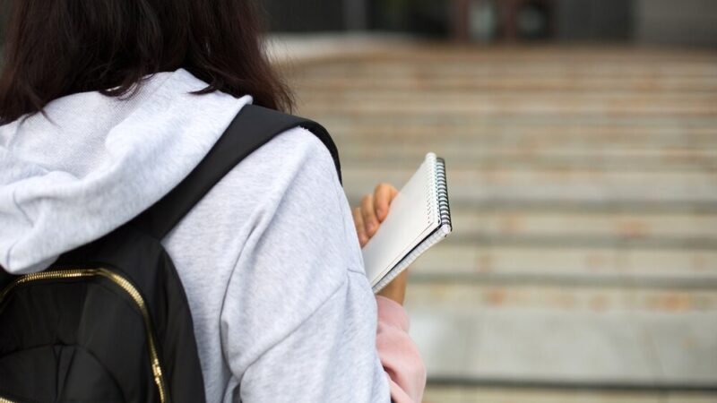 Odkryj, jak pomóc dziecku stać się samodzielnym!