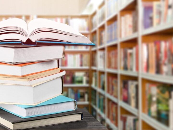 Kreatywne spotkanie pokoleń: warsztaty artystyczne w bibliotece na Pradze-Północ