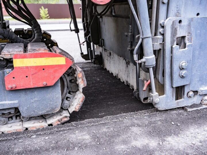 Rewolucja na ul. Grzybowskiej: jednokierunkowy ruch i przebudowa trwają!