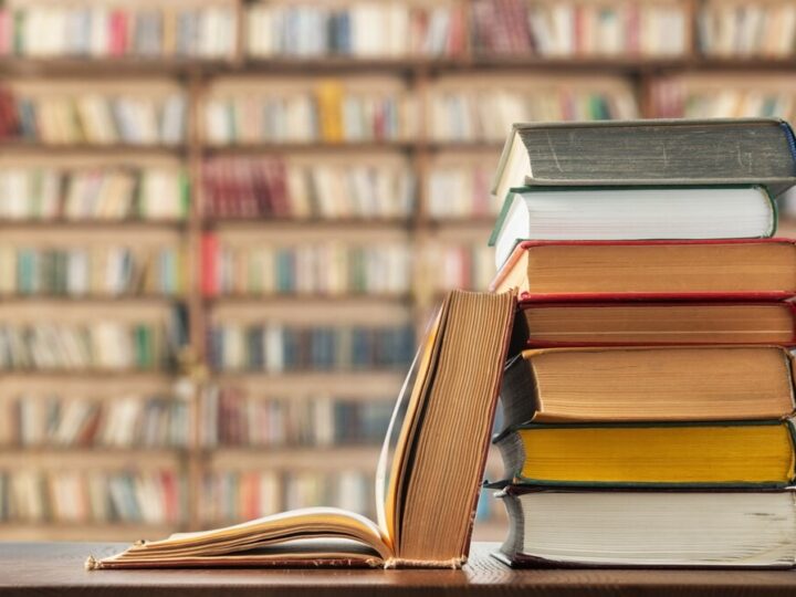 Młodzież w Bibliotece: Poezja jako Most do Pamięci i Przemijania