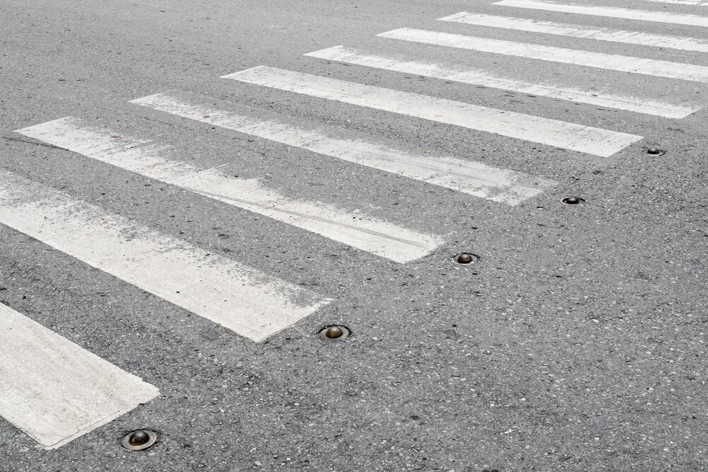 Bezpieczne dzieciństwo: Policjanci uczą przedszkolaków o bezpieczeństwie na drodze