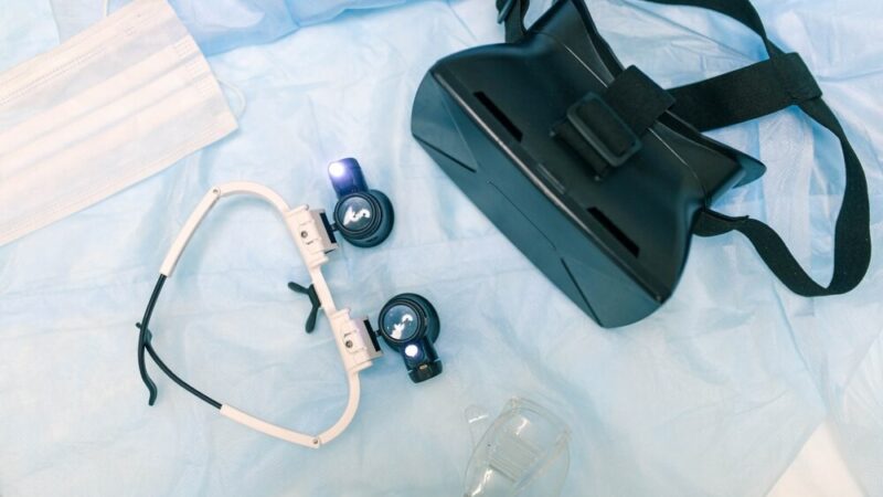 Bezpieczne pierwsze kroki: Policjanci uczą dzieci na drodze