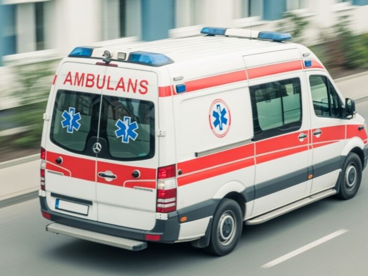 Bohaterska interwencja policjanta ratuje życie po wypadku na S2