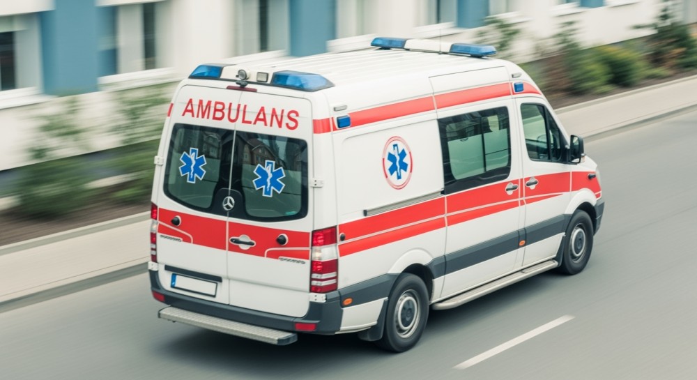 Bohaterska interwencja policjanta ratuje życie po wypadku na S2