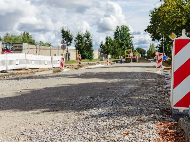 Modlińska w remoncie: Utrudnienia i objazdy od 7 listopada!