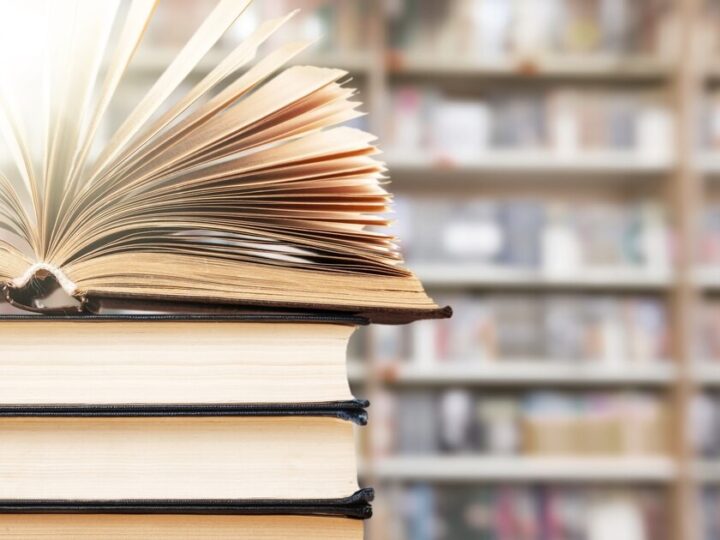 Inspirujące Spotkanie z Mistrzami Mediów w Bibliotece Komiksowo