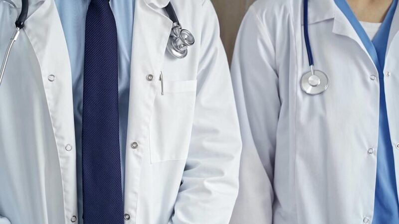 Ferie pełne bezpieczeństwa na lodowisku w Przysusze