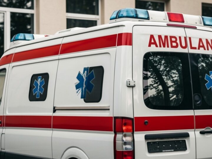 Powiatowa gra terenowa z policjantami: Młodzież uczy się bezpieczeństwa i współpracy