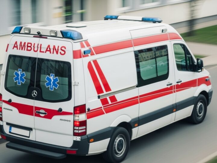 Jesienne zagrożenia na drogach: kierowcy i piesi, bądźcie ostrożni!