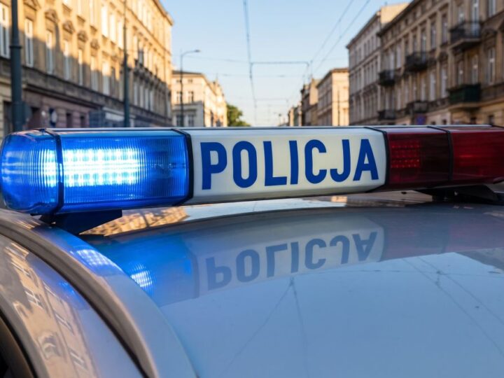 Areszt za groźby i przemoc: Policja uratowała brata przed tragedią