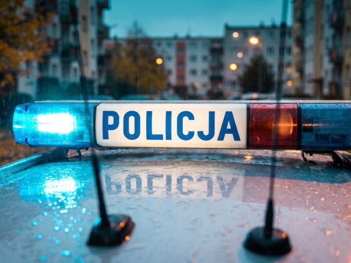 Pijana kierująca najechała na mężczyznę na prywatnej posesji