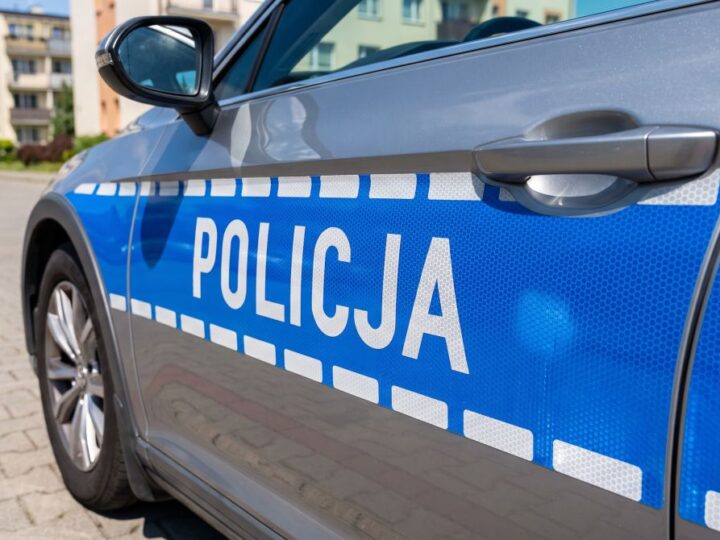Kradzież w Raciążu: policja szuka sprawcy. Rozpoznajesz go? Poinformuj mundurowych