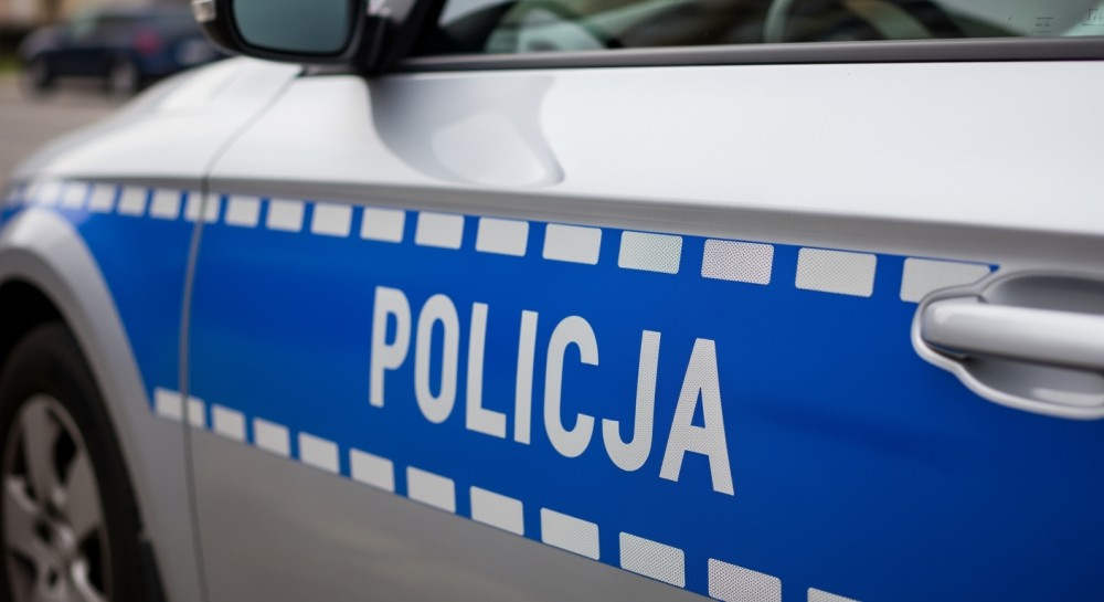 Mężczyzna wyrzucił narkotyki przez okno – trafił do aresztu na 3 miesiące
