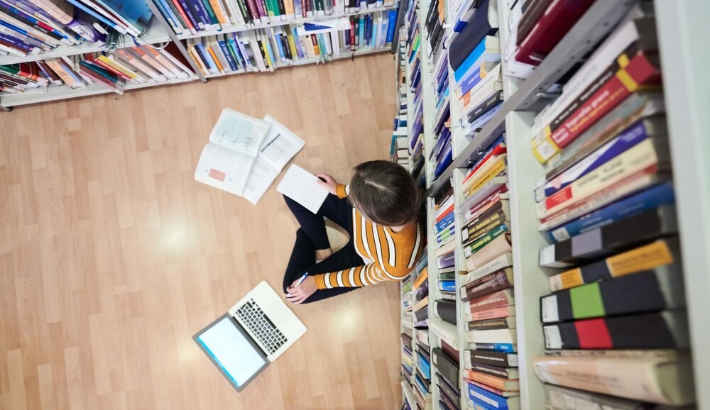 Edukacyjne spotkania policjantów z przedszkolakami w Radomiu